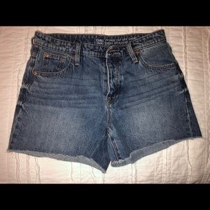 Gap vintage cut off shorts